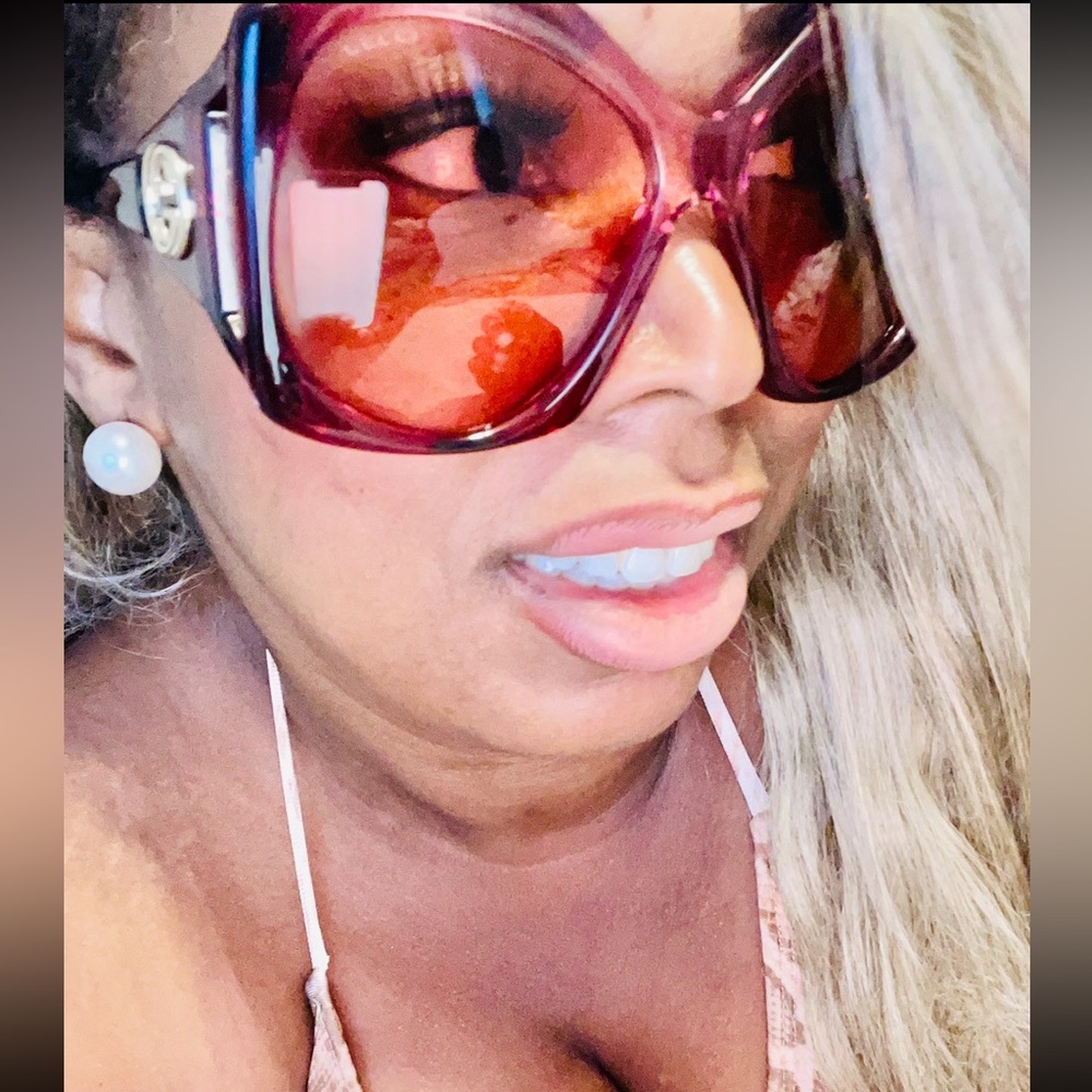 Women Gucci sunglasses 🕶️🩷 - Picture 11 of 17